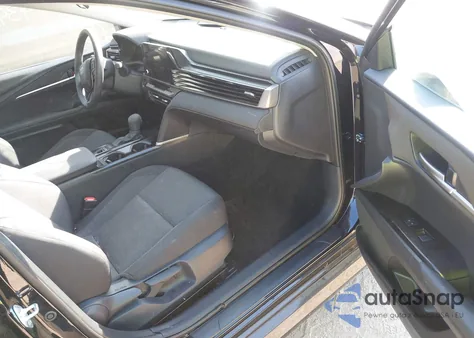 2025 Toyota Camry Le from USA, damaged, VIN 4T1DAACKXSU131848